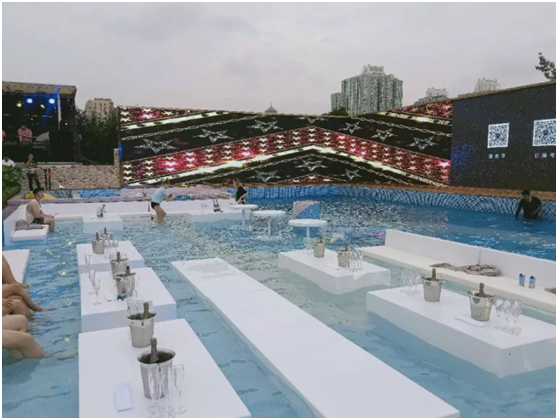 無(wú)氯游泳池系統(tǒng)，無(wú)氯游泳池，露天無(wú)氯游泳池