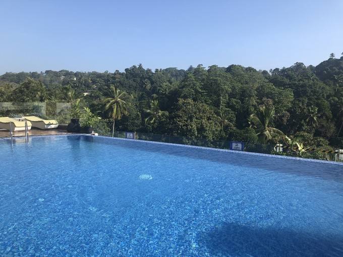 <b>游泳池的水如何處理，才能讓泳池水質(zhì)管理毫無壓力呢？</b>