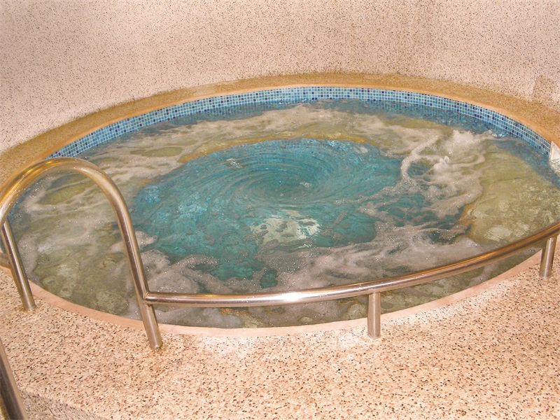 溫泉水療應(yīng)該多久換一次水？