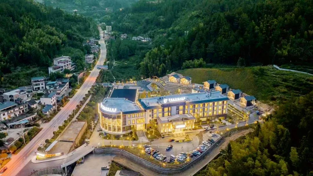 我“氧”你??！桂東的這家酒店開(kāi)業(yè)后“泡湯計(jì)劃”又要開(kāi)始了！