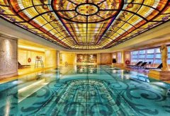 為什么游泳池有氯臭味？是不是氯加得太高？