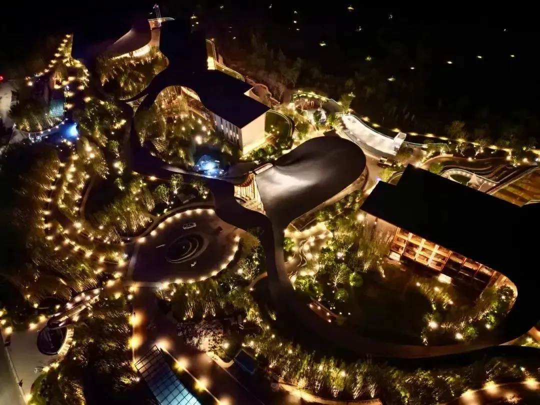 <b>松弛感拉滿！怪不得爸媽在四川Club Med當(dāng)“甩手掌柜”會(huì)上癮，原來是…</b>